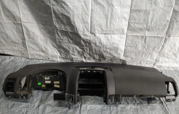 Volkswagen Touareg I Dashboard 7L6858451
