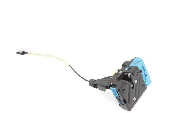 Volvo XC90 Front door lock 8650546