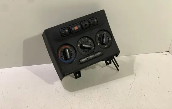Opel Zafira A Climate control unit 90589777