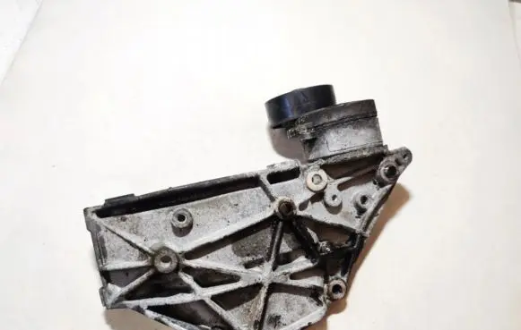 Peugeot 508 Engine mounting bracket 9682367380 08621OR51549F