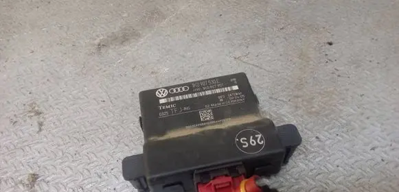 Volkswagen Golf Plus Gateway control module 1K0907530E