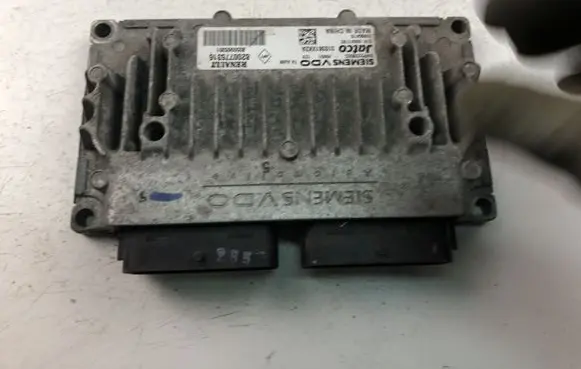 Renault Laguna III Engine control unit/module 8200775316
