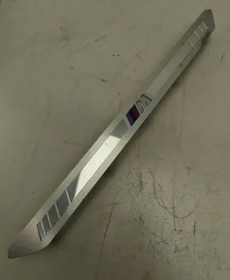 BMW X7 G07 Front sill trim cover 8069271 100040 54200576