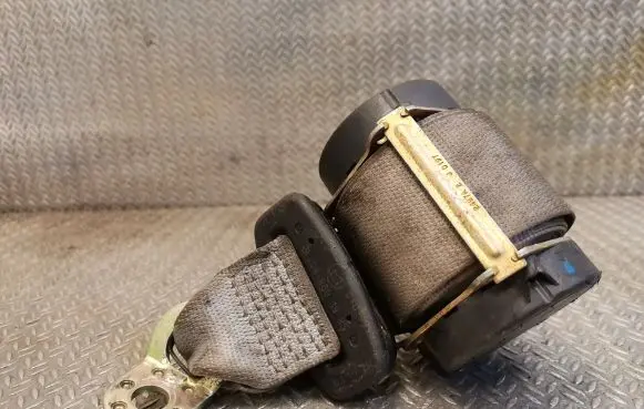 Mercedes-Benz CLK A208 C208 Rear seatbelt 2088601985