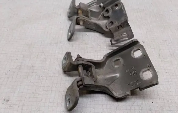Chrysler Voyager Front door hinges set 4717208AG 855747 216ASA5M