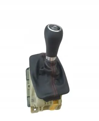 Mercedes-Benz C W204 Gear shifter/selector A2042677524