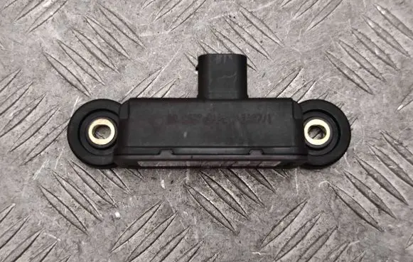 Mercedes-Benz S W221 ESP acceleration yaw rate sensor A0009052600