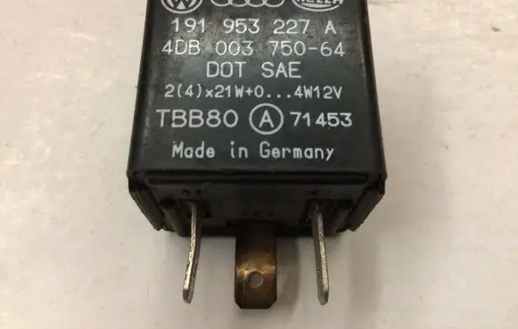 Volkswagen PASSAT B3 Hazard warning light relay 191953227A