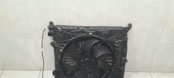 Mercedes-Benz ML W166 Coolant radiator A0995001203 A0995000002