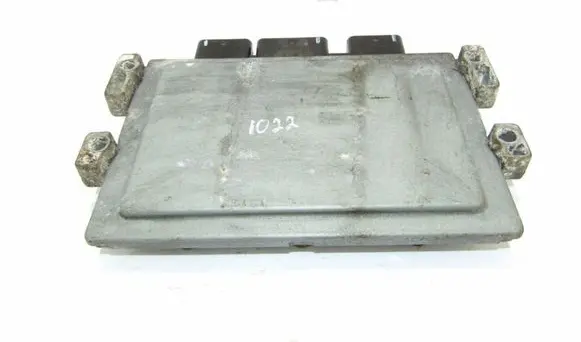 Renault Twingo II Engine control unit/module 8201076690 8200700695
