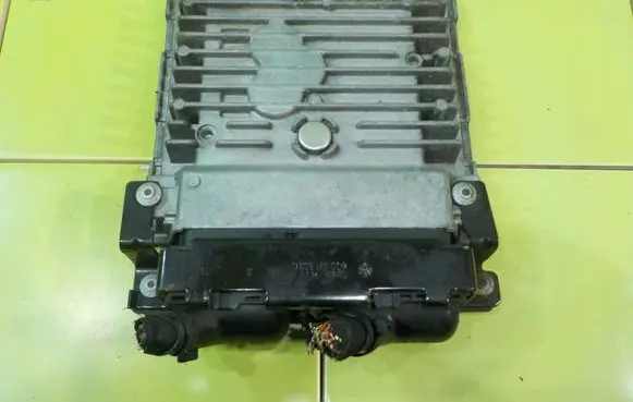Audi A1 Engine control unit/module 5WP42952AA 18AB18