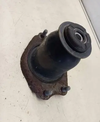 Toyota Avensis T250 Front shock absorber mounting bracket 