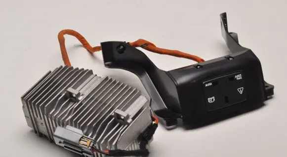 Volvo V60 Voltage converter inverter 31443823