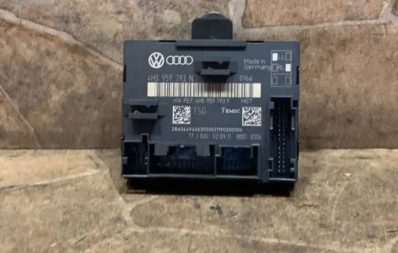 Audi A8 S8 D4 4H Door control unit/module 4H0959793N