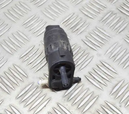 Audi RS Q3 Windscreen/windshield washer pump 1K6955651