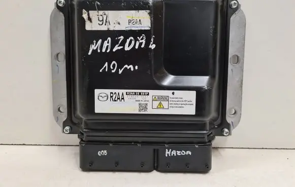 Mazda 6 Engine control unit/module R2AA18881P 2757000051 R2AA2757000051