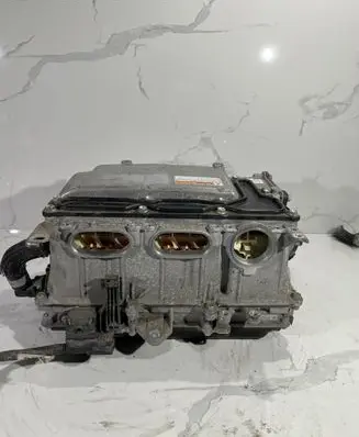 Toyota Auris E180 Voltage converter inverter G920076011