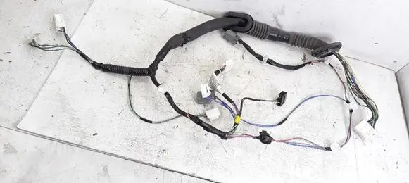Subaru Legacy Front door wiring loom 81821AG11B