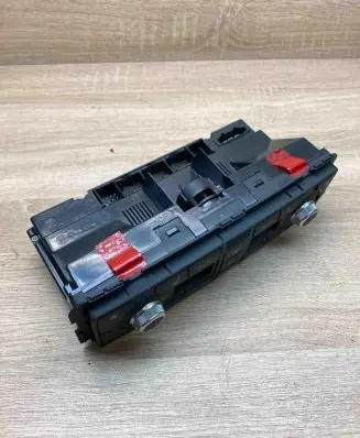Audi A8 S8 D3 4E Fuse module 4E0820043G 4E0910043B 045