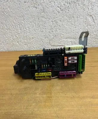 Mercedes-Benz E C207 W207 Fuse box set 168298 1670660 1800596