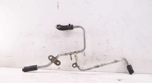 Fuel injector supply line/pipe