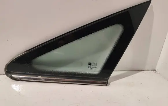 Opel Zafira B Front triangle window/glass DOT24AS2M19 E000255 43R007951