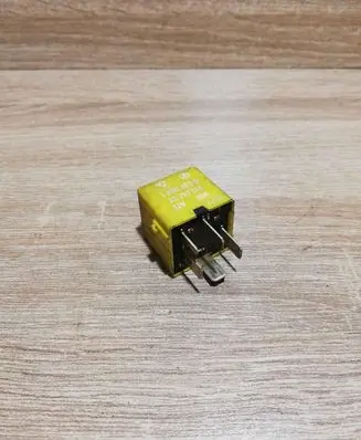 BMW 5 E34 Other relay 1390383 22210514