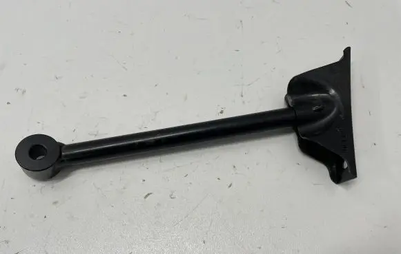 Fender mounting bracket