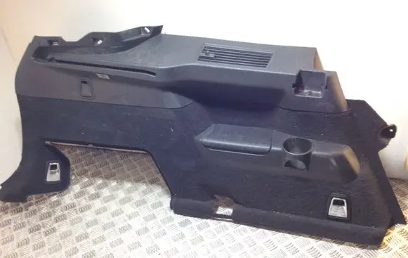 Volvo XC90 Trunk/boot side trim panel 39825189