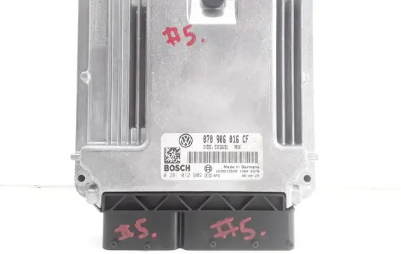 Volkswagen Transporter - Caravelle T5 Engine control unit/module 070906016CF 0281012909