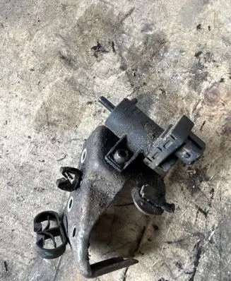 Renault Master III Turbo solenoid valve 8200762162
