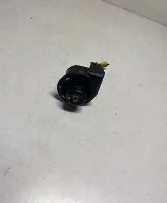 Wing mirror switch