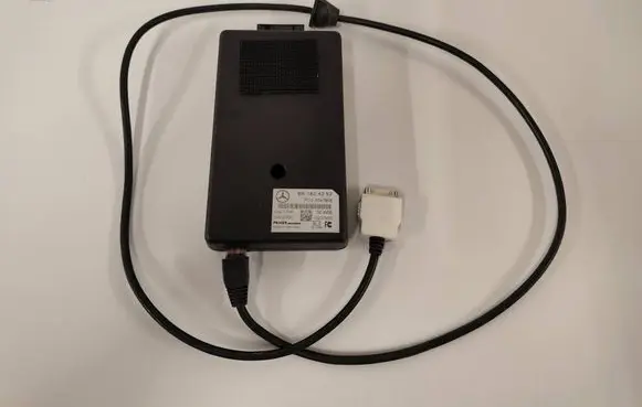 Mercedes-Benz CLS C219 Phone control unit/module B67824252 023566