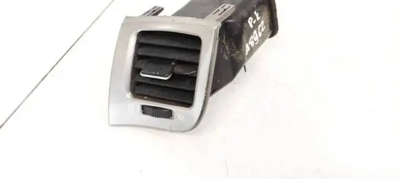 Toyota Avensis Verso Dash center air vent grill 5565044080 55650-44080