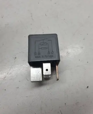 Audi Q7 4L Other relay 8D0951253 V23134J52X300