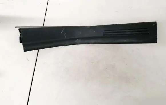Volvo S40 Rear sill trim cover 8641787rh