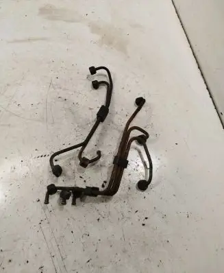 Volkswagen Transporter - Caravelle T4 Fuel injector supply line/pipe 