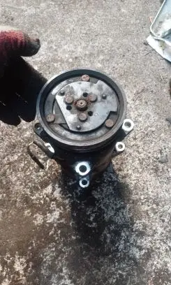 Renault Megane I Air conditioning (A/C) compressor (pump) SD7VAA