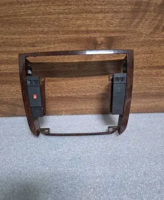 Opel Omega B2 Radio/GPS head unit trim 24413313