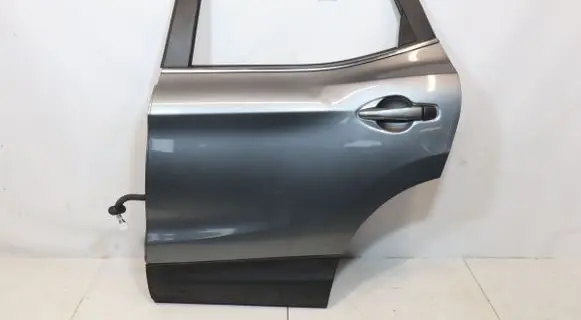 Nissan Qashqai Rear door 