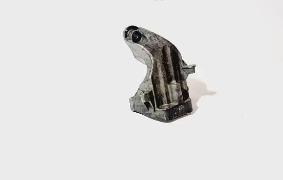 Mercedes-Benz C W204 Engine mounting bracket A6512230004