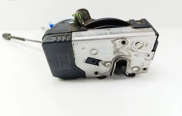 Opel Zafira A Front door lock 24414117DK