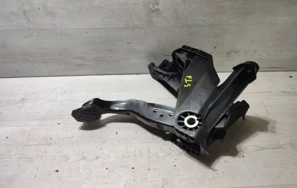 Volkswagen Touran III Brake pedal 5Q1721058EA HD021120 ME11247