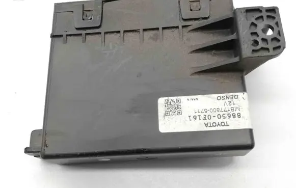 Toyota Verso-S Other devices 1778005711 886500F161