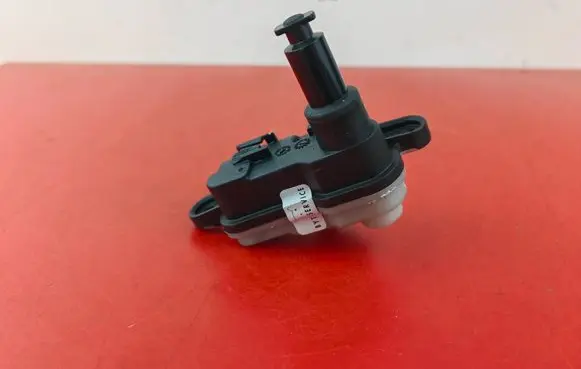 Volkswagen Arteon Fuel tank cap lock motor 510810773B