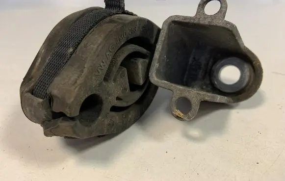 Muffler mount bracket/holder