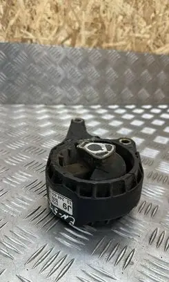 Opel Zafira C Engine mount bracket 13248600