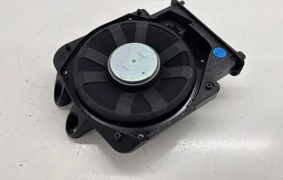 BMW X1 F48 F49 Subwoofer speaker 9278066 65139278066