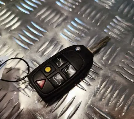 Volvo XC90 Ignition key/card 8626557