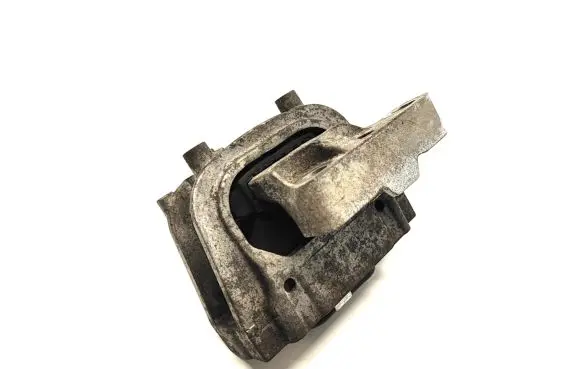 Volkswagen Arteon Engine mount bracket 3Q0199262J
